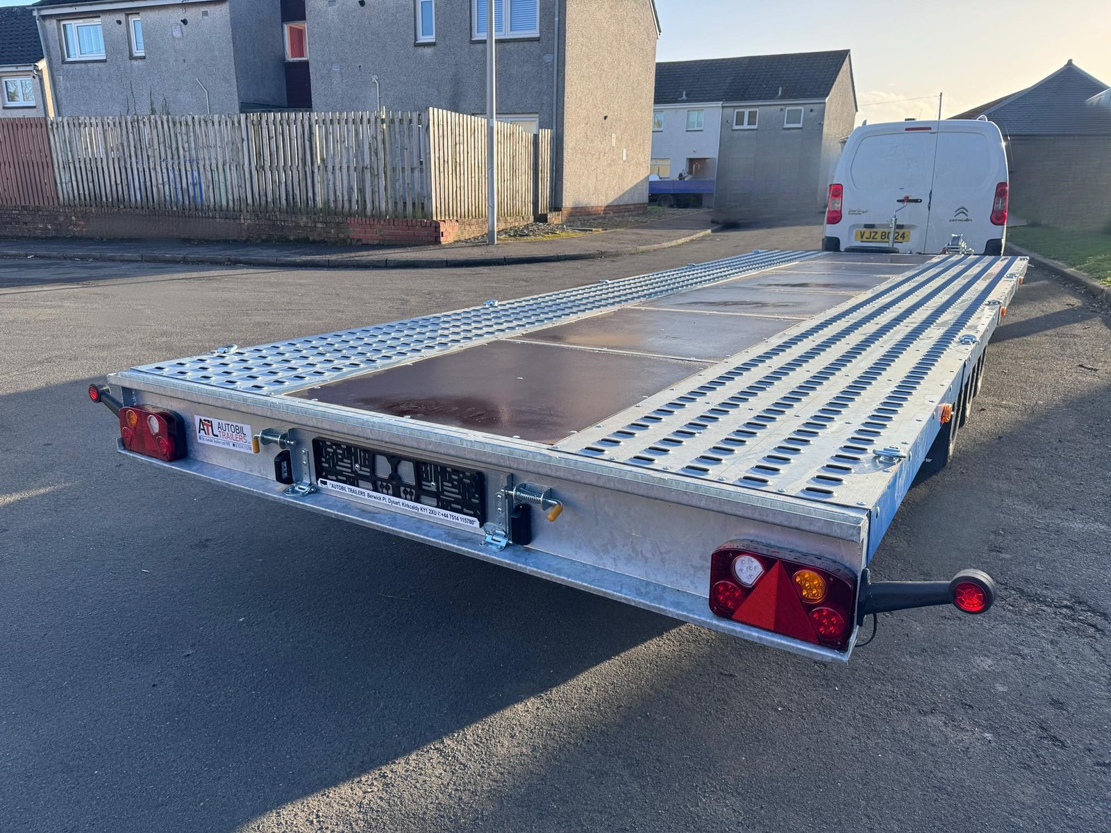 BRAND NEW 6M x 2.1M TRI AXLE MARS FLATBED CAR TRANSPORTER 3500KG - Image 6