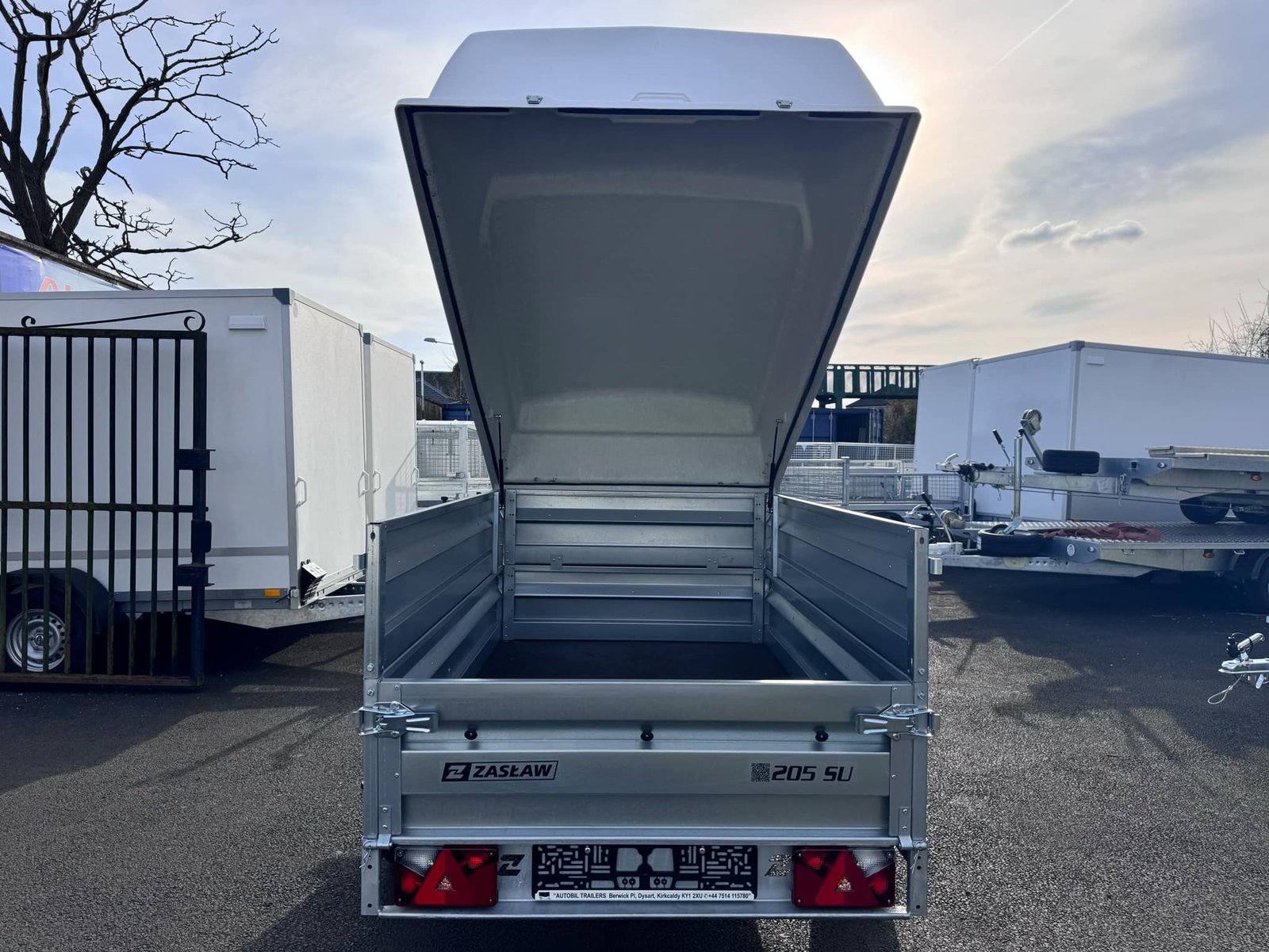 ZASLAW 205SU SINGLE AXLE DOUBLE BROADSIDE TRAILER WITH LOCKABLE ABS LID - Image 10