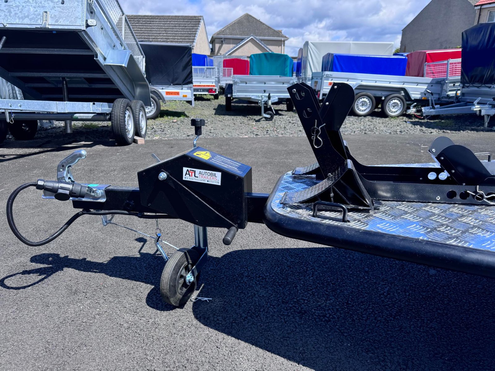 Lorries Single Motorbike Foldable Tiltbed Trailer 750KG - Image 7
