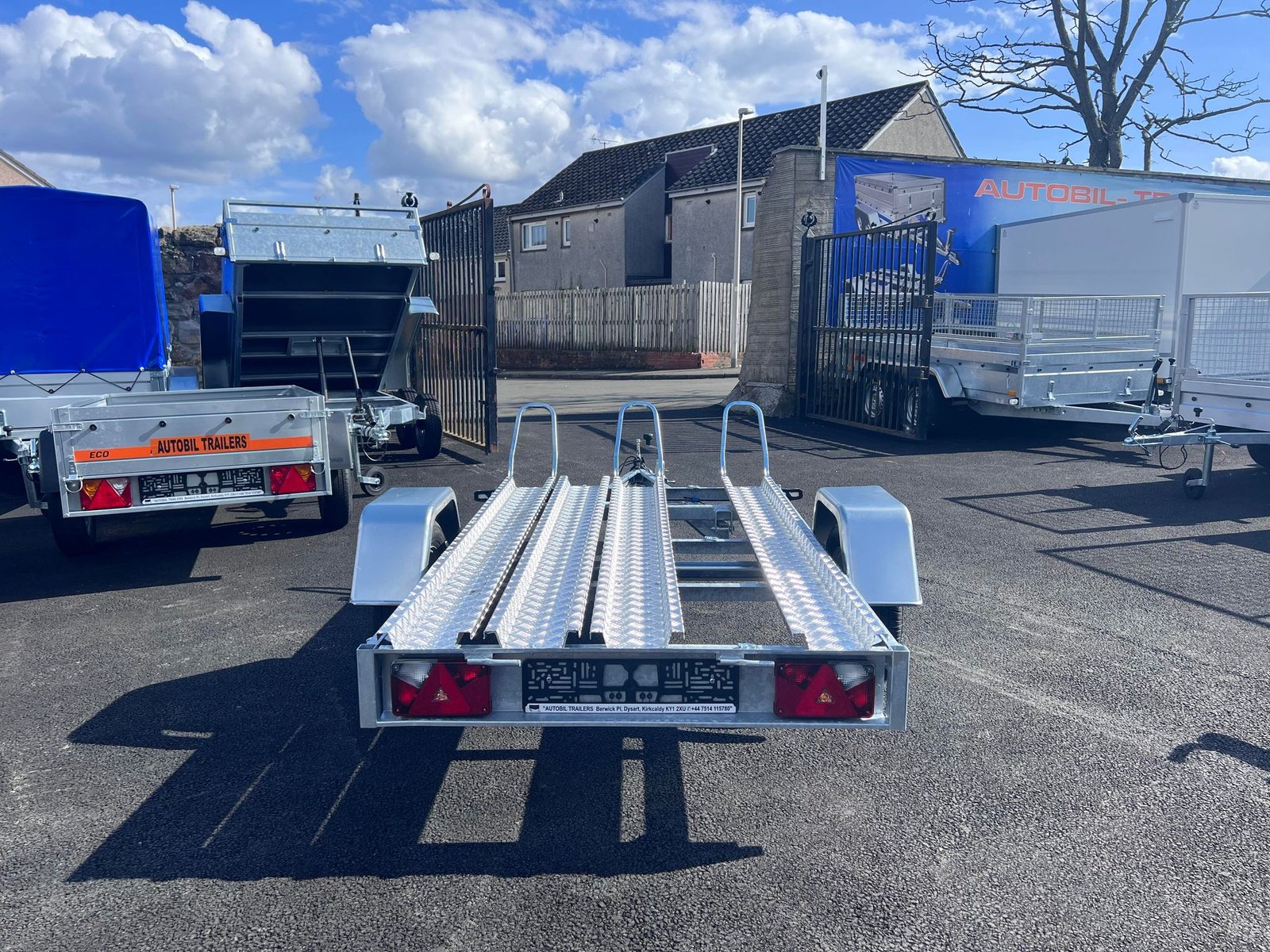 BRAND NEW 2.5m x 1.32m SINGLE AXLE MOTORBIKE TRAILER - Image 3