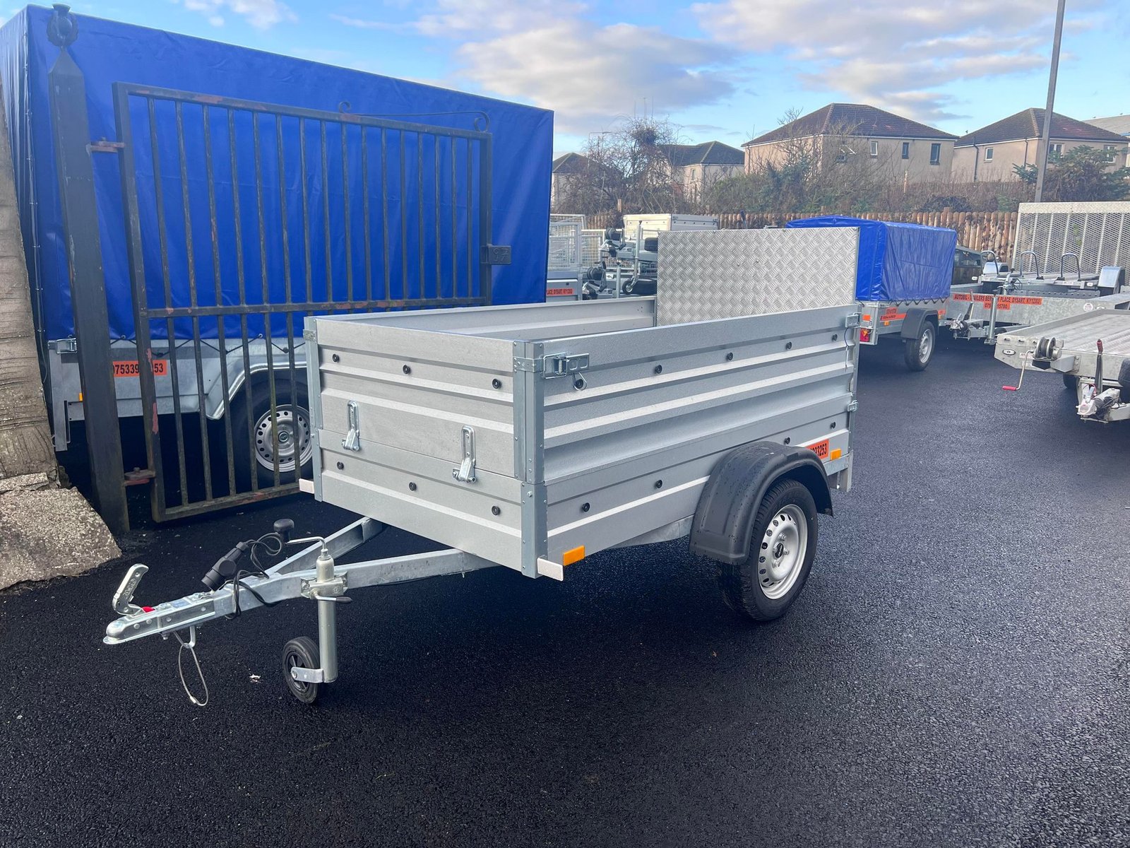 B202 BASIC DOUBLE BROADSIDE AND RAMP