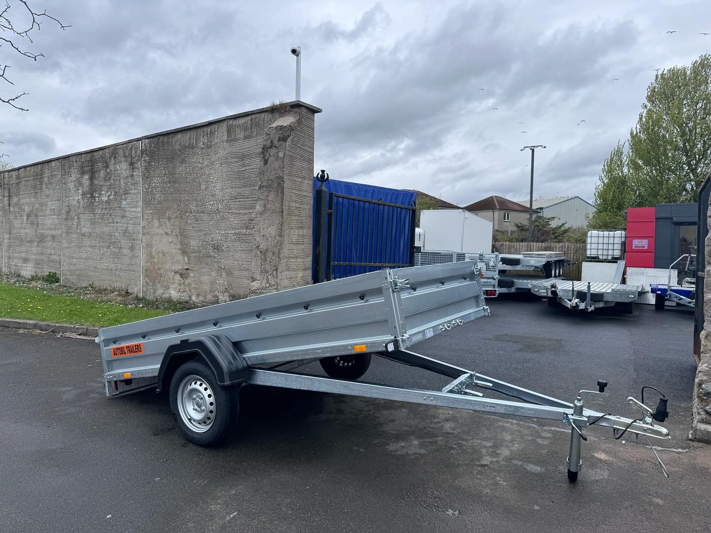 Zaslaw 265su (8,7ftx4,3ft) single axle tipping trailer - Image 7