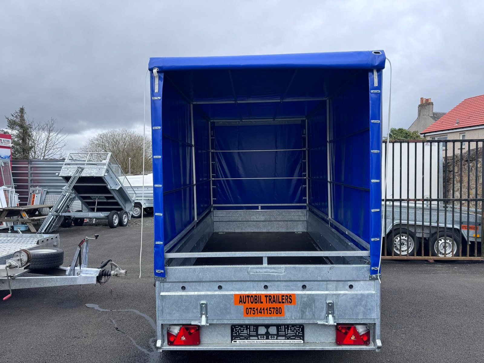 B300 TWIN AXLE MASTER TRAILER WITH FRAME AND COVER 2700KG BRAKED - Image 2