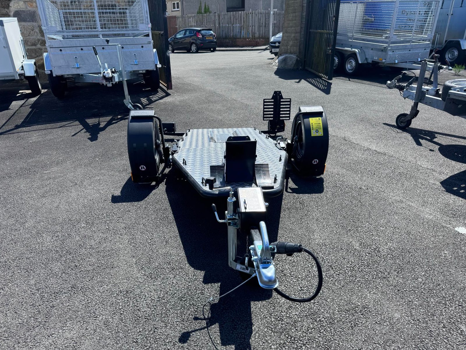 Lorries Single Motorbike Foldable Tiltbed Trailer 750KG - Image 13