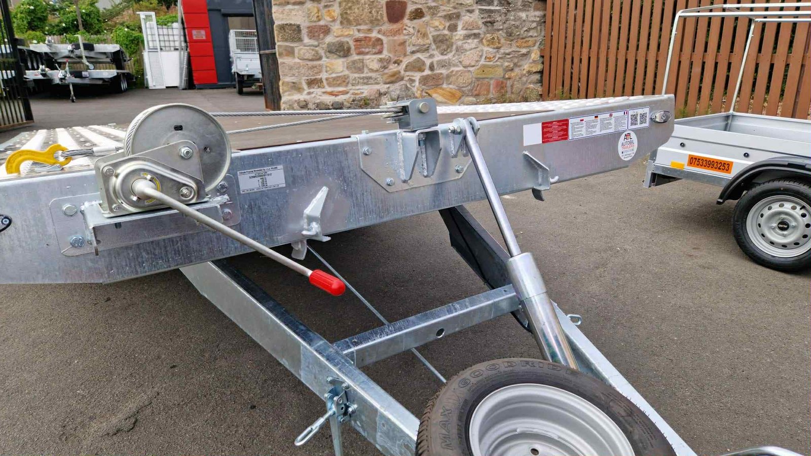 BRAND NEW 5.5M x 2.1M TRI AXLE NIEWIADÓW JUPITER TILT BED CAR TRANSPORTER – 3500KG - Image 2