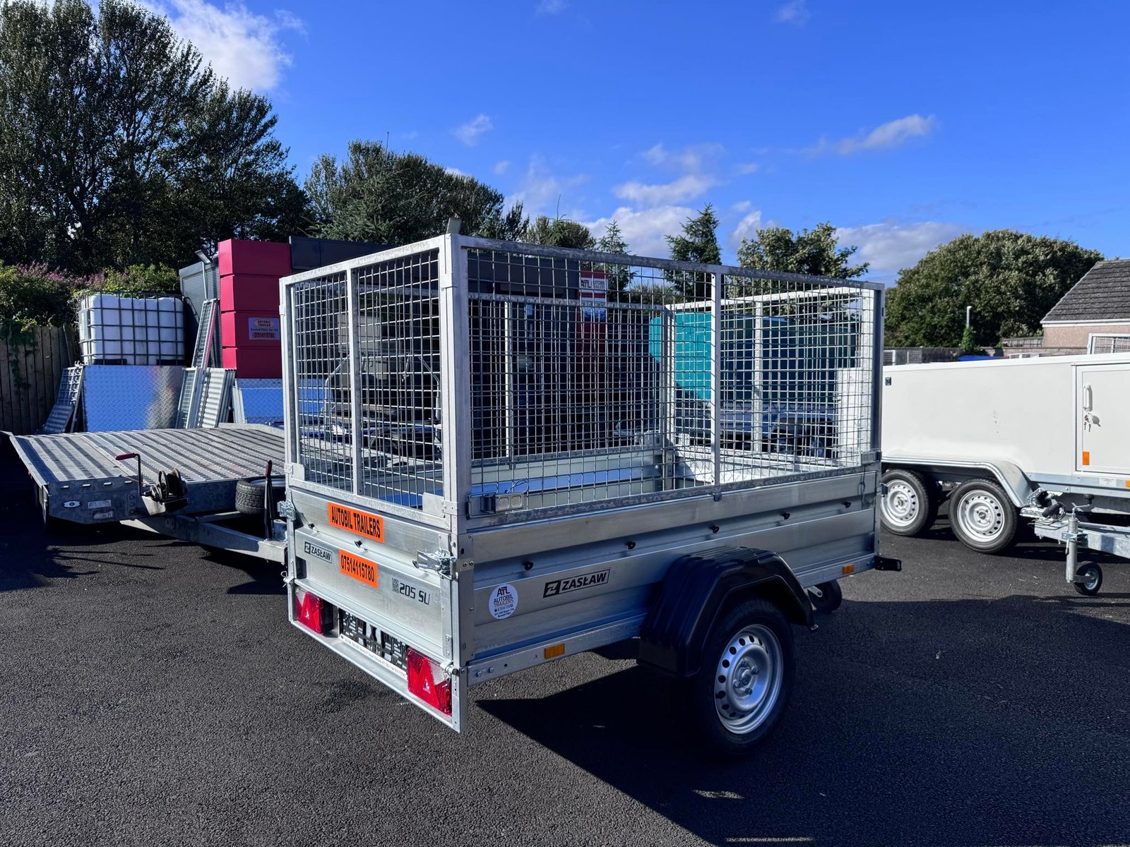 Zaslaw 205su (7ftx4ft) single axle tipping trailer with 80cm mesh - Image 6