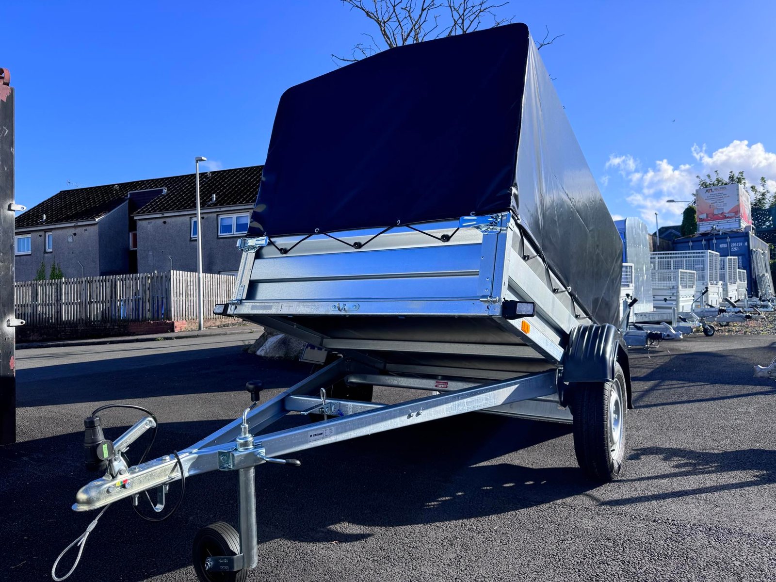 Zaslaw 205su (7ftx4ft) single axle tipping trailer with frame and cover - Image 4