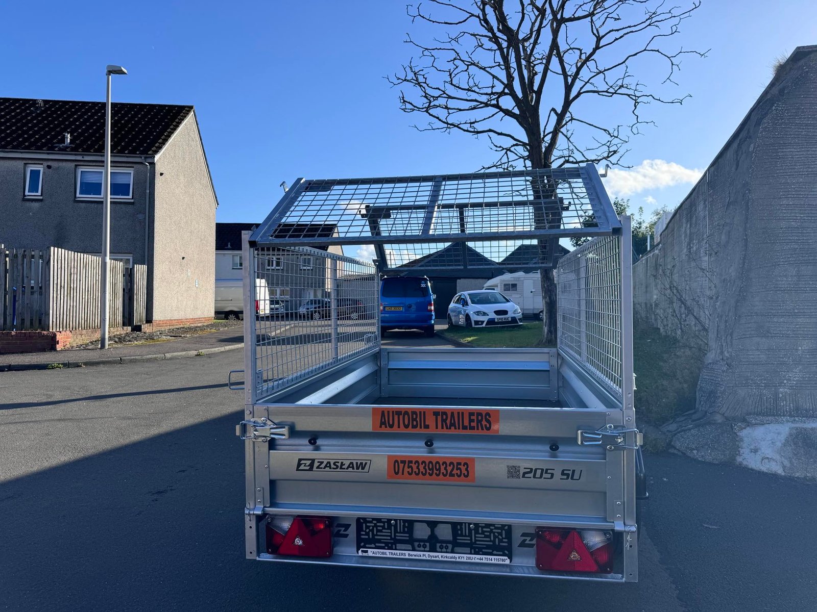 Zaslaw 205su (7ftx4ft) single axle tipping trailer with 60cm mesh - Image 6