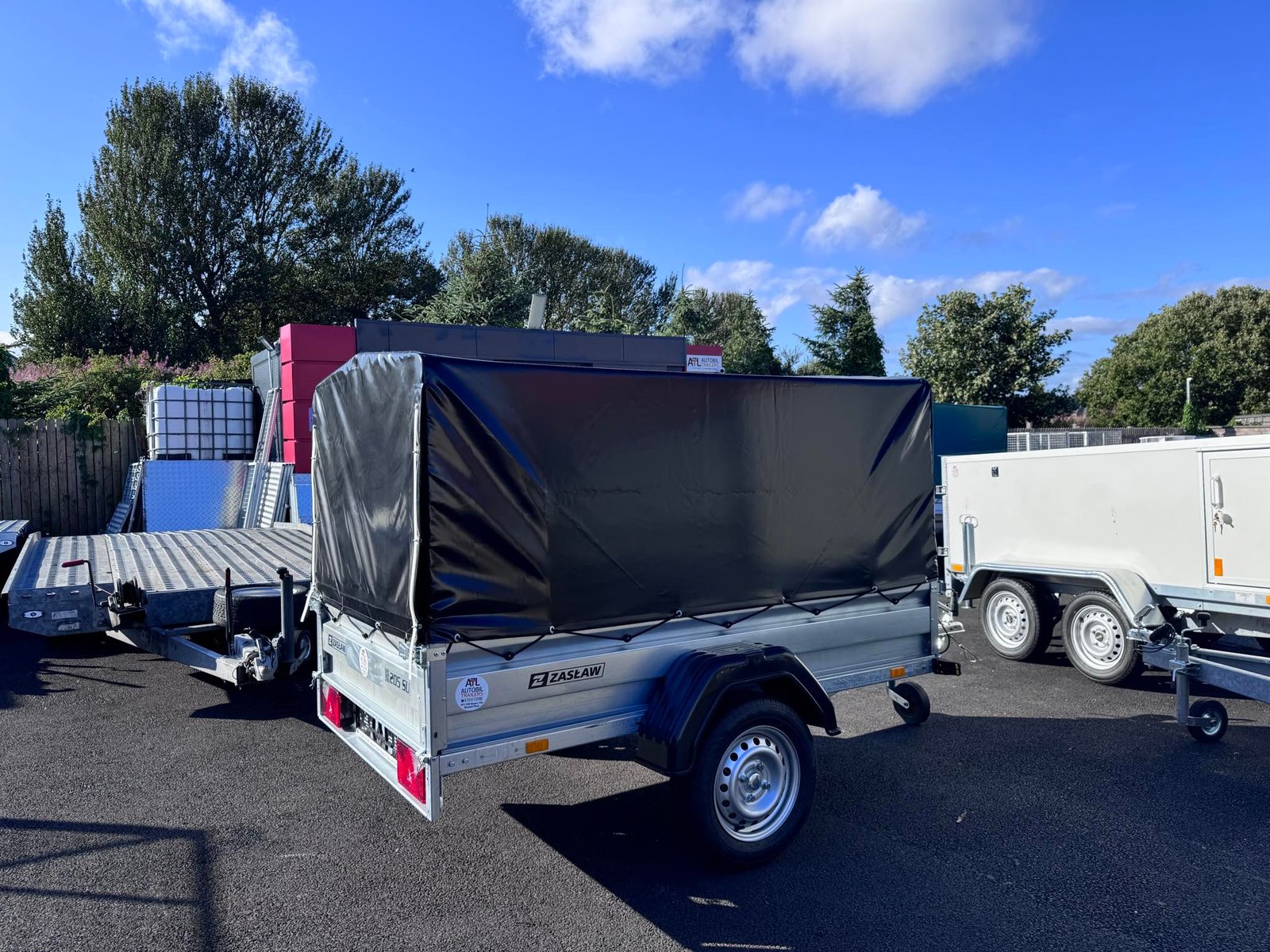 Zaslaw 205su (7ftx4ft) single axle tipping trailer with frame and cover - Image 3