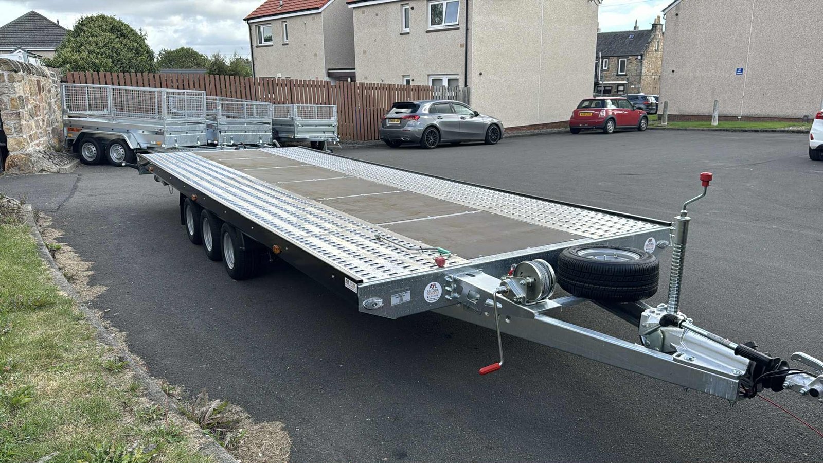 BRAND NEW 5.5M x 2.1M TRI AXLE MARS CAR TRANSPORTER FLATBED TRAILER – 3500KG - Image 3