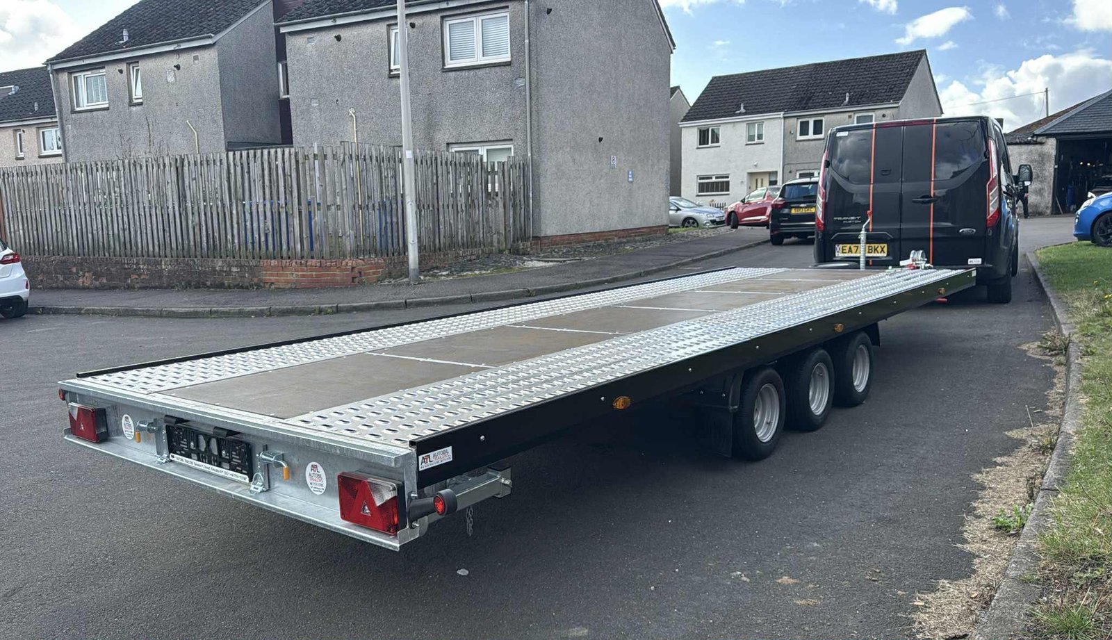 BRAND NEW 5.5M x 2.1M TRI AXLE MARS CAR TRANSPORTER FLATBED TRAILER – 3500KG - Image 4