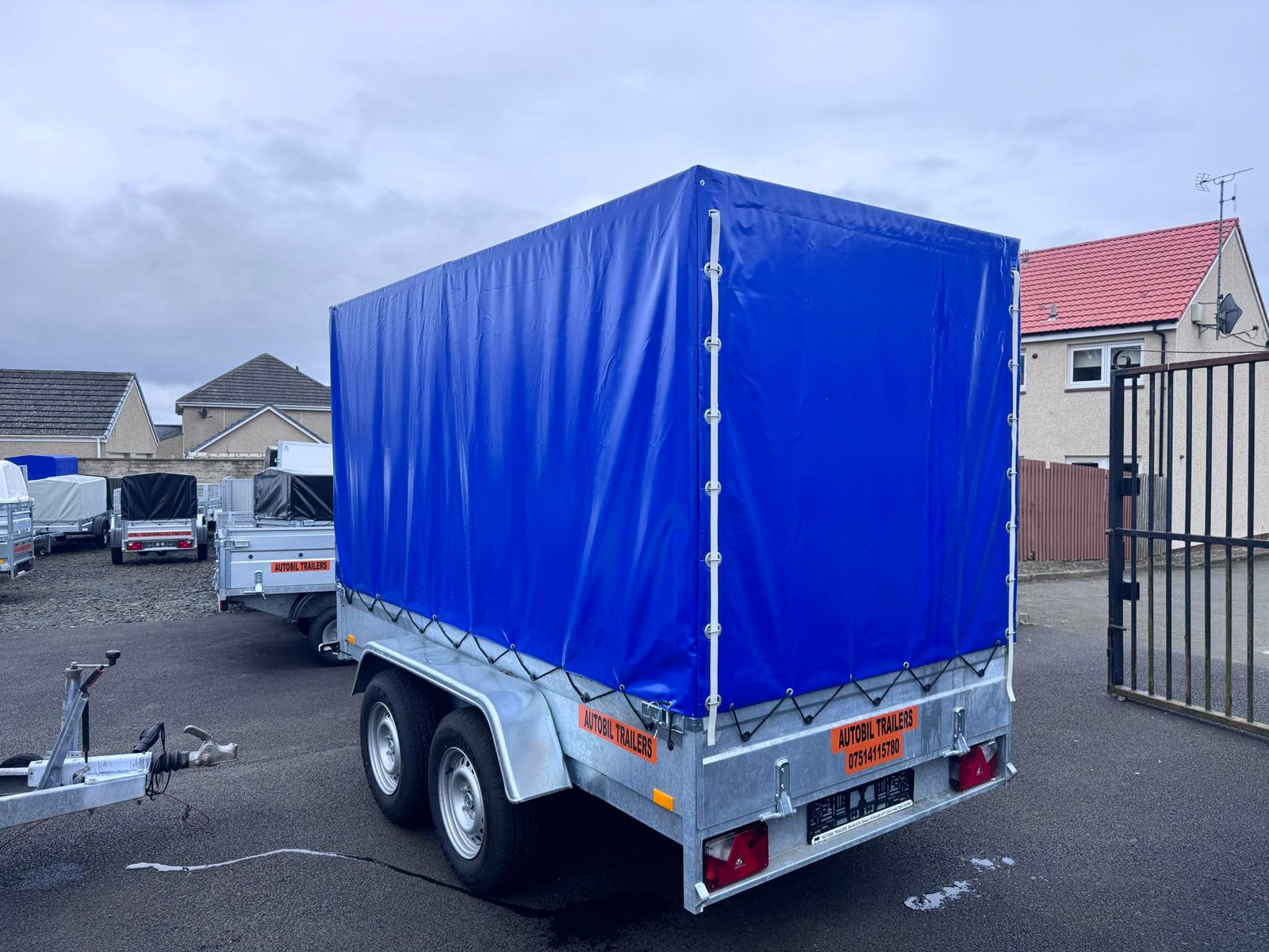 B300 TWIN AXLE MASTER TRAILER WITH FRAME AND COVER 2700KG BRAKED - Image 8