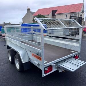 B300 TWIN AXLE MASTER NIEWIADOW WITH 40CM MESH AND RAMPS 2700KG