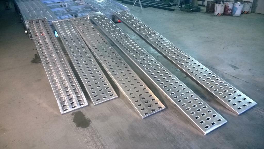 ALUMINIUM PUNCH DECK LOADING RAMPS 300CM ( 3M ) - Image 5